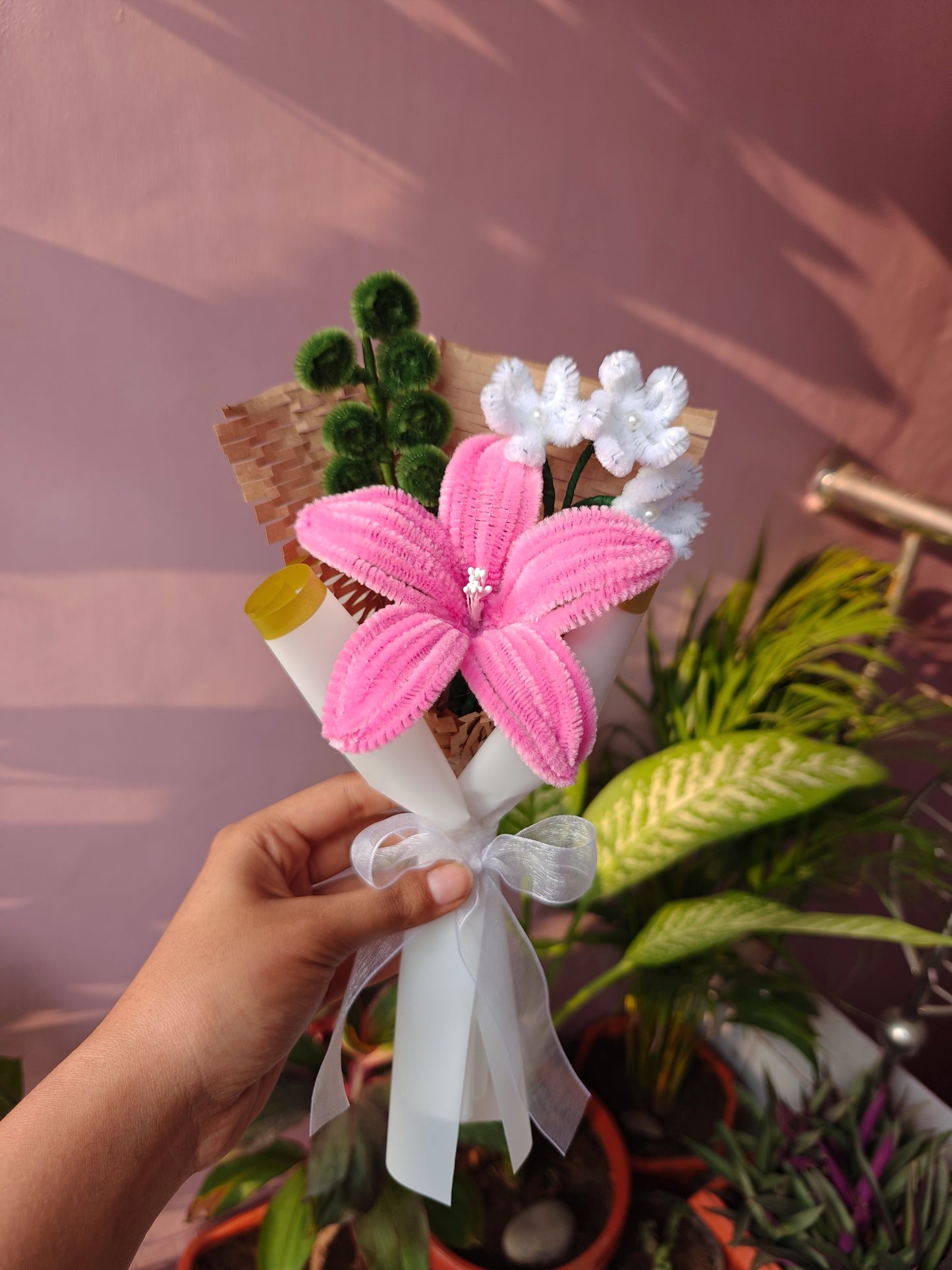 Lilly with forget me nots