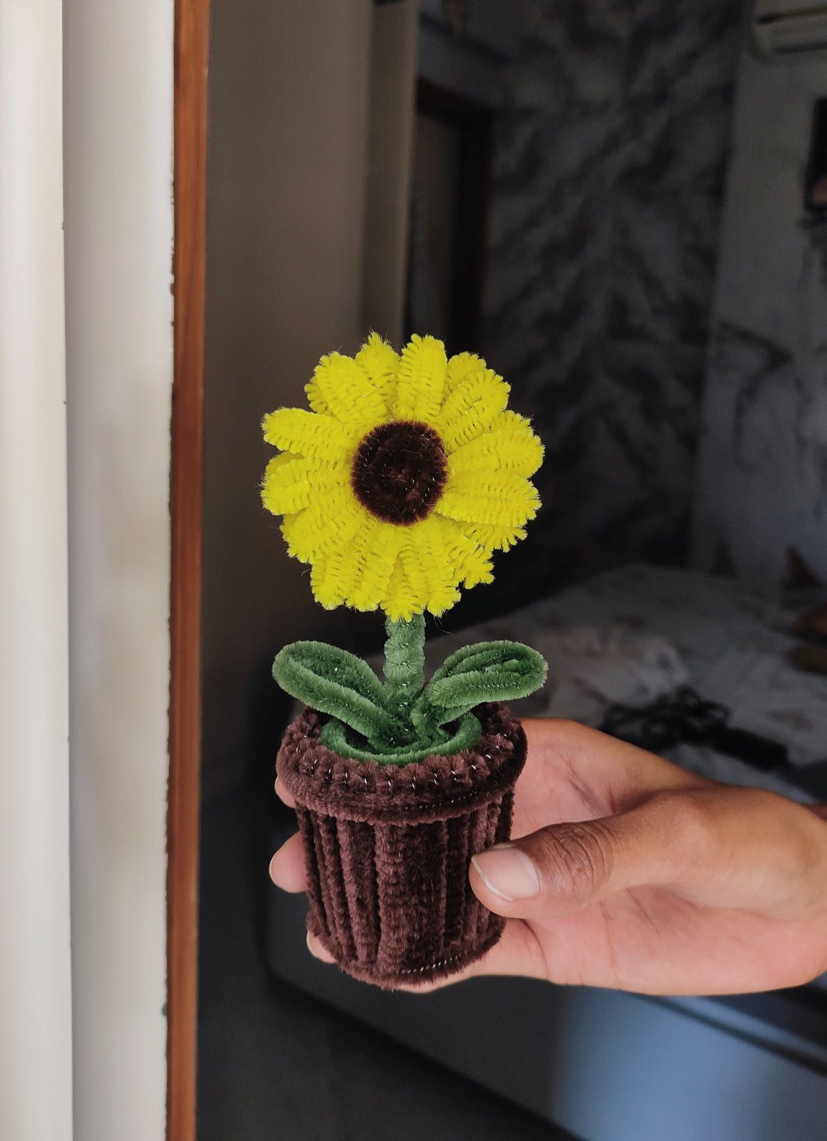 Sunflower pot
