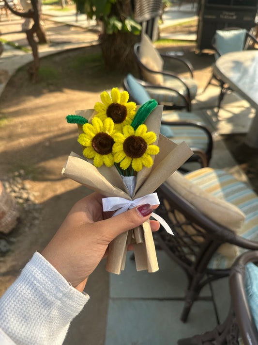Sunflower small bouquet