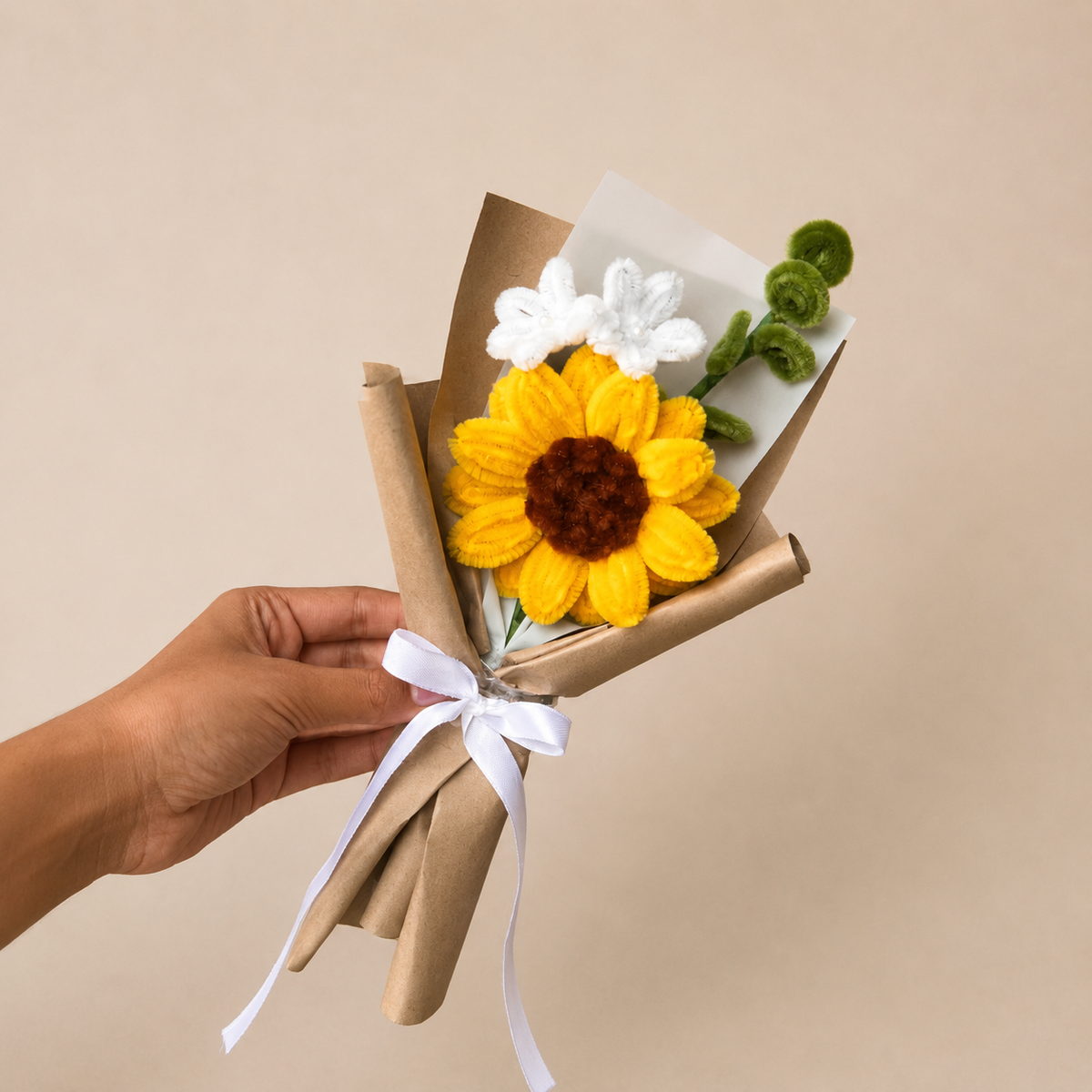 Sunflower & white bloom