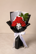 3 Roses & white bloom